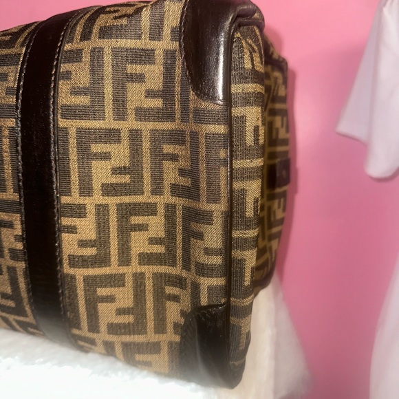 Fendi - Picture 8 of 16